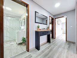 Starfish Apartment by Atlantic Holiday
