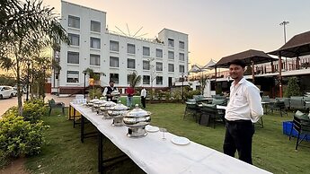 KING'SWAY HOTEL AND RESORT