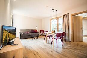 Alpenrose's Dining & Living