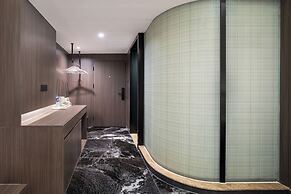 Cozy Business Hotel