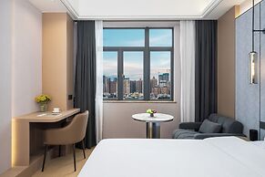 Cozy Business Hotel