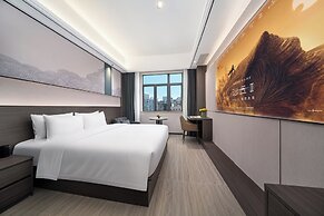 Cozy Business Hotel