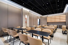 Cozy Business Hotel