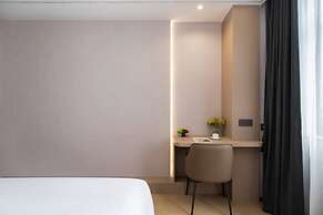 Cozy Business Hotel