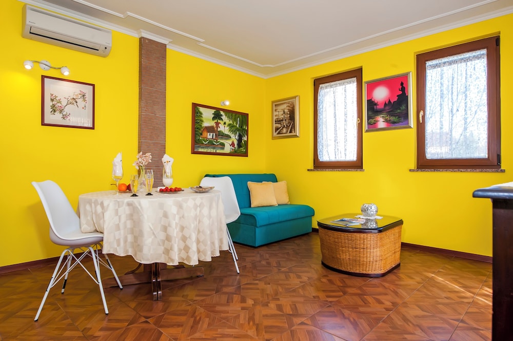 Room and Apartments Villa Dea