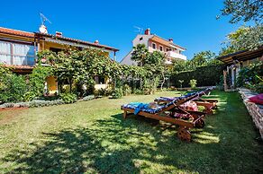 Room and Apartments Villa Dea