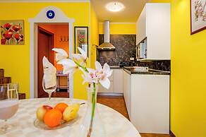 Room and Apartments Villa Dea
