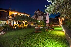 Room and Apartments Villa Dea