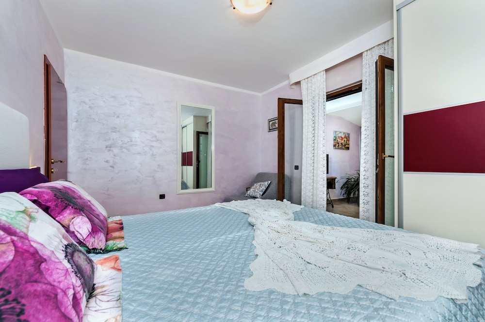 Room and Apartments Villa Dea