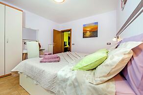 Room and Apartments Villa Dea