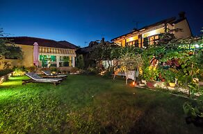 Room and Apartments Villa Dea