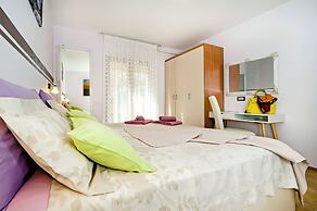 Room and Apartments Villa Dea