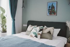 Pine  Cedar Suites Hua Xiao Ye