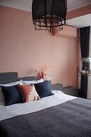 Pine  Cedar Suites Hua Xiao Ye
