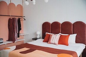 Pine  Cedar Suites Hua Xiao Ye