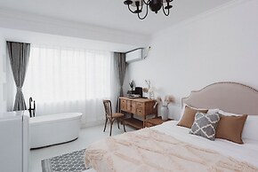 Pine  Cedar Suites Hua Xiao Ye