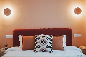 Pine  Cedar Suites Hua Xiao Ye