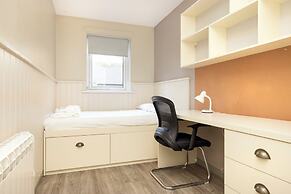 Meadow Court Apartments