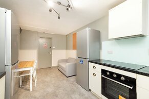 Meadow Court Apartments