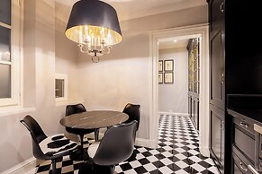 Acciaiuoli Luxury Suite by MMega