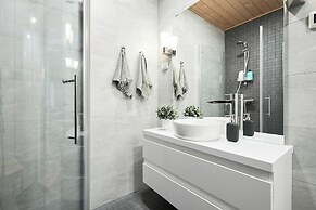 Modernized 1920s Apartment