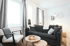 Modernized 1920s Apartment