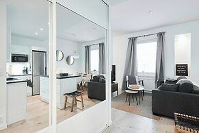 Modernized 1920s Apartment