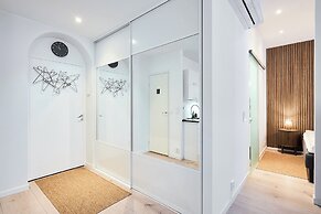 Modernized 1920s Apartment