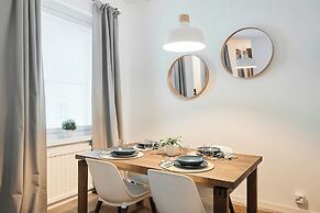 Modernized 1920s Apartment