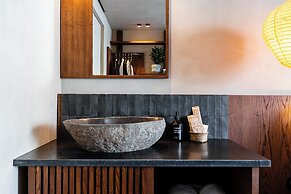 chic&basic Tokyo Hoose