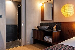 chic&basic Tokyo Hoose