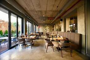 Connect Living Serviced Apartments