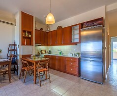 Elena s Apartment