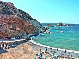 M N Luxury Apartment Sea View
