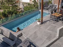 D A New Luxury Villa With Private Pool