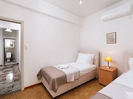 Aleksandra City Center House