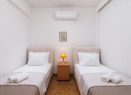 Aleksandra City Center House