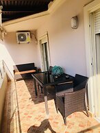 31 Ariadni s Apartment 1