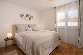 Apartment Xenia