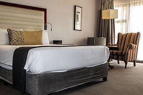 Golden Crystal Hotel
