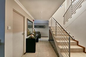 Golden Crystal Hotel