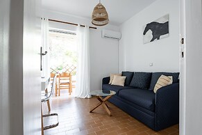 Saronida Coastal Escape 2BR Apartment
