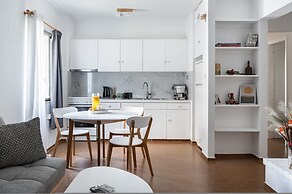 Saronida Coastal Escape 2BR Apartment