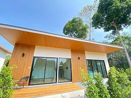 Aonang Green Tree Pool Village