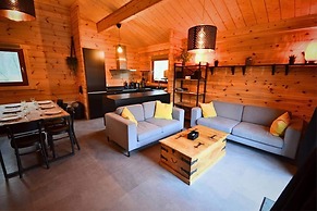 Ardennes Chalet With Balcony, Sauna