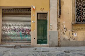 Stufa Apartment by Mamo Florence