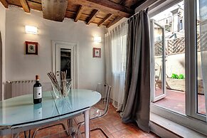 Stufa Apartment by Mamo Florence