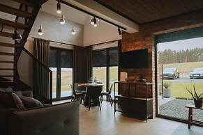 Large Holiday Home With a Jacuzzi on the Terrace