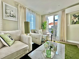 Contemporary Bromley Penthouse With Balcony