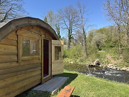 Eifelhutte auf dem Campingpark